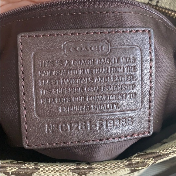 Coach Signature Tote Zip - Picture 4 of 8